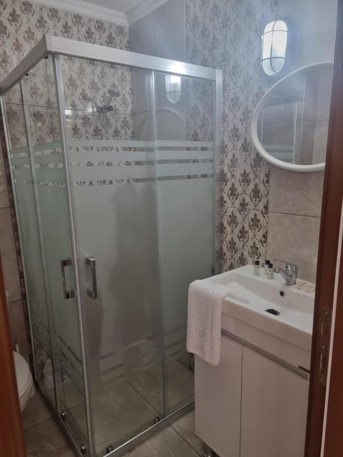 Hotel First Class Дидим Экстерьер фото